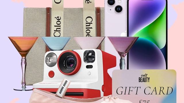 Just a list of the coolest, most-wanted gifts for girlfriends *ever*